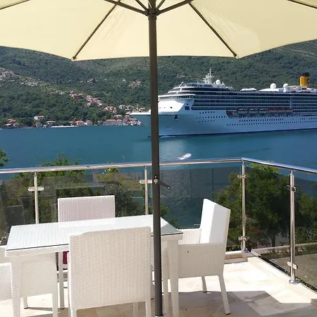 Dream Vacation Apartments Tivat Exterior photo