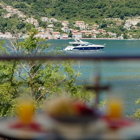 Dream Vacation Apartments Tivat Exterior photo