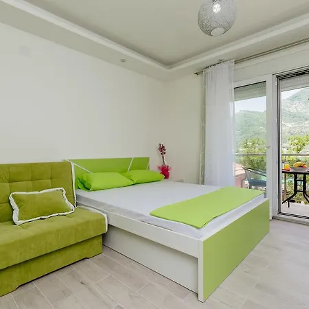 Dream Vacation Apartments Tivat Exterior photo