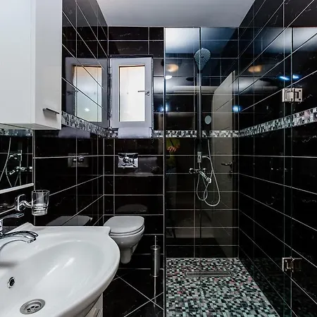 Dream Vacation Apartments Tivat Exterior photo